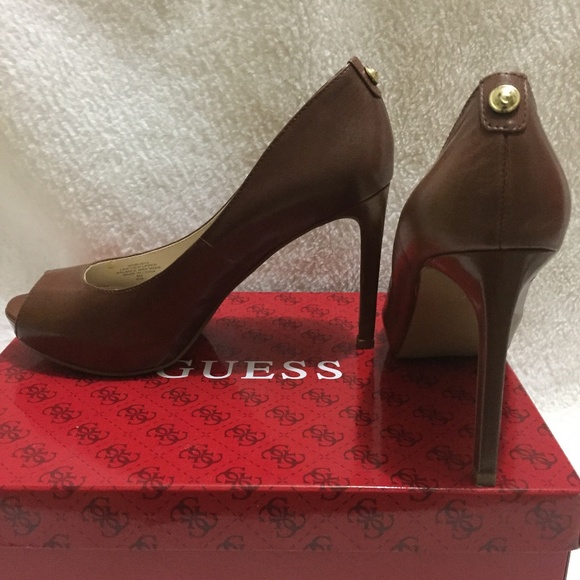 Shoes - Picture 3 of 3